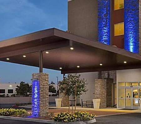 Holiday Inn Express Visalia-Sequoia Gateway Area By Ihg Kültér fotó