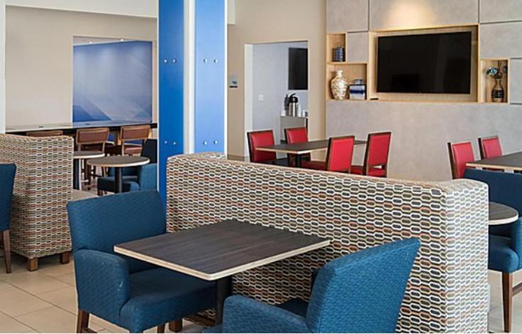 Holiday Inn Express Visalia-Sequoia Gateway Area By Ihg Kültér fotó